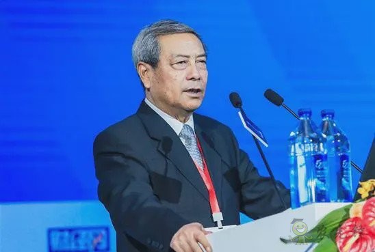 陳錫文：發(fā)展現(xiàn)代農(nóng)業(yè)，意味著要消滅小農(nóng)戶(hù)嗎？