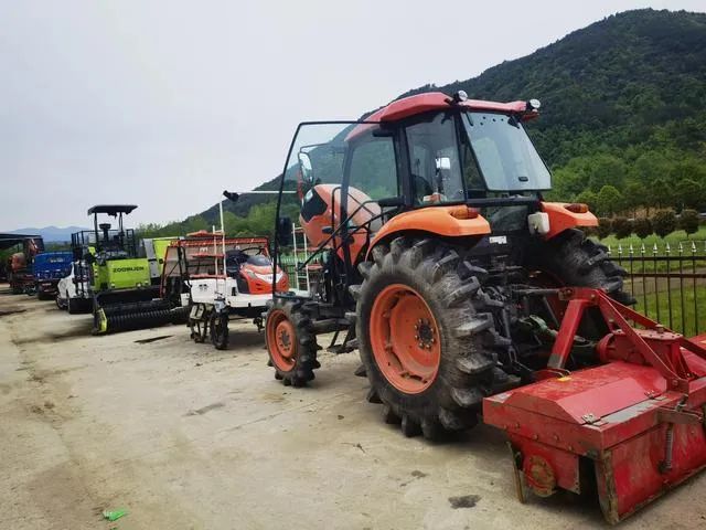 湖北助力5萬臺農(nóng)機(jī)加裝北斗智能終端