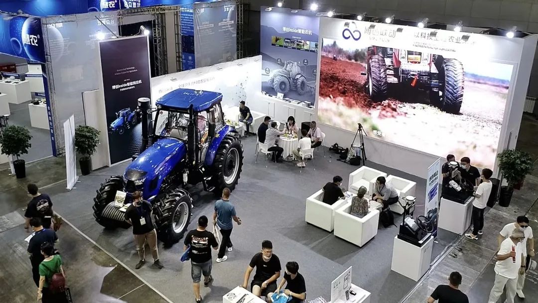 智能農(nóng)機(jī)落地新疆，交卷！
