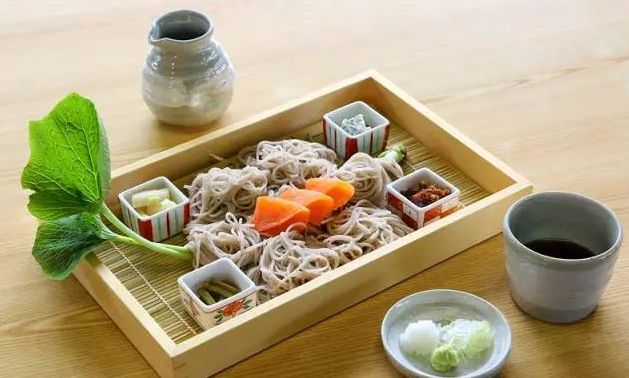 日本百年芥末農(nóng)場(chǎng)：精耕單品，專注美食，以靜制動(dòng)